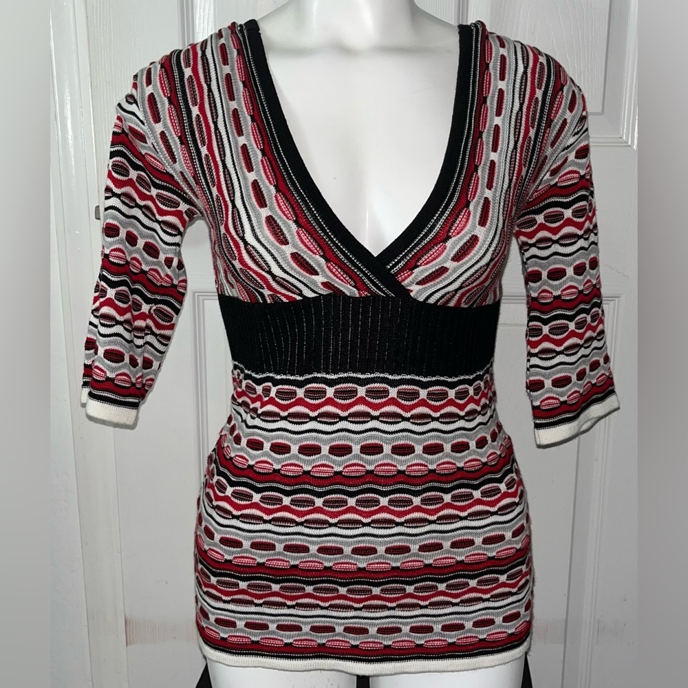 Wet Paint Deep V Neck Hooded Sweater Size Small
